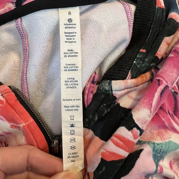 Lululemon Secret Garden Pink Floral Find Your Om Hoodie Jacket Size 8 RARE - Picture 11 of 13